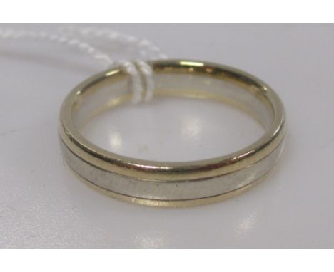 A 9ct wedding ring, 3.5g  