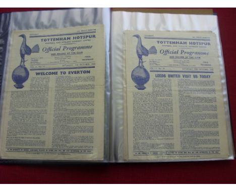 A complete season set of Tottenham Hotspur 1958/9 football programmes. Generally good condition. Comprises 21 League programm