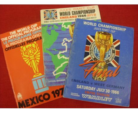 1966 World Cup Final, England v West Germany, a programme from the game played at Wembley on 30/07/1966 (teams filled in), pl