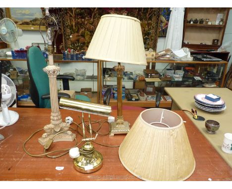 Three lamps, including brass effect bankers lamp, brass Corinthian column lamp, plus another, with 2 shades (1 pleated) small