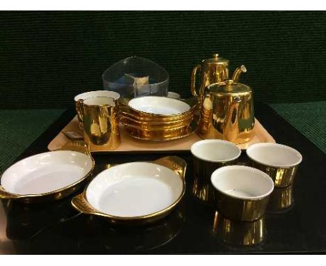 A tray of Royal Worcester gilt tea china and table ware 