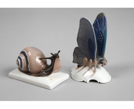 Rosenthal Schnecke und SchmetterlingEntwurf Albert Caasmann 1923 und Karl Himmelstoss 1923, signiert, grüne Stempelmarken mit