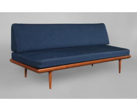 Minerva SofaEntwurf Peter Avidt und Orla Moltard France &amp;amp; Son Denmark, 1950er Jahre, Gestell aus massivem Teakholz, P