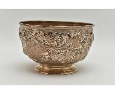 A VICTORIAN SILVER ROSE BOWL, repoussé decorated with fruiting hops, bears presentation inscription 'Edith M. Robinson from G