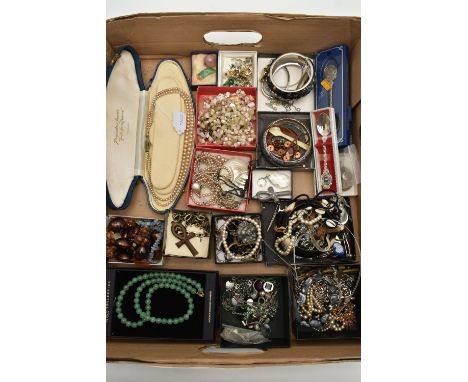 A BOX OF ASSORTED COSTUME JEWELLERY AND ITEMS, to include a boxed imitation pearl necklace, an aventurine bead necklace, a sh