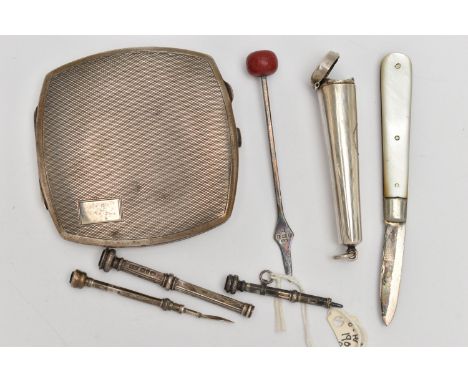 A BAG OF SILVER ITEMS, to include a silver compact of a square form, engine turned pattern with vacant cartouche, hallmarked 