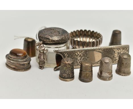 A VICTORIAN SILVER SALT, SIX SILVER THIMBLES, A MODERN SILVER PILL BOX WITH TIGER'S EYE CABOCHON TO THE HINGED COVER, ETC, th