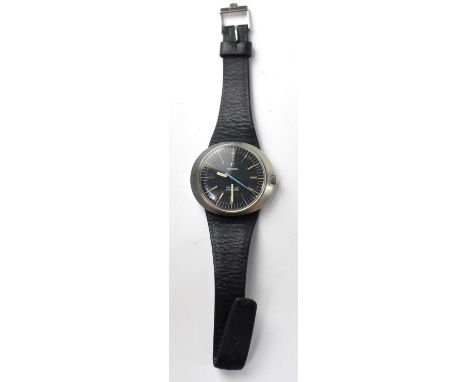 Omega; a gentlemen's vintage Omega Geneve Dynamic automatic wristwatch, the dark blue/black dial set with baton increments, o