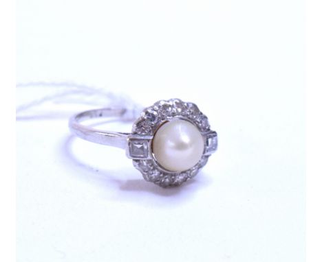 A white coloured metal, pearl and diamond cluster ring, approx. ring size K   Condition report  Report by NGApprox. 3.6 g (al