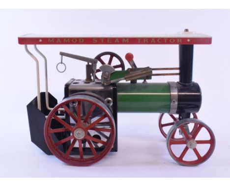 A Mamod model steam tractor, 17.5 cm high   Condition report  Report by GHGenerally very clean with no signs of having been f