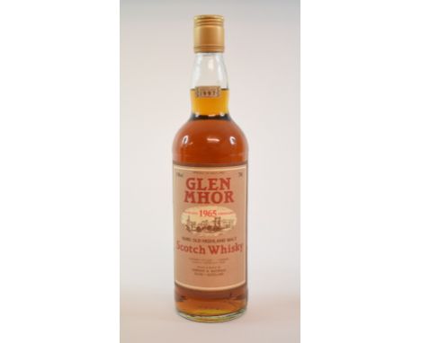 A bottle of Glen Mohr rare old highland malt scotch Shisky, 1965, bottled 1997, 40% vol, and a box  See illustration 