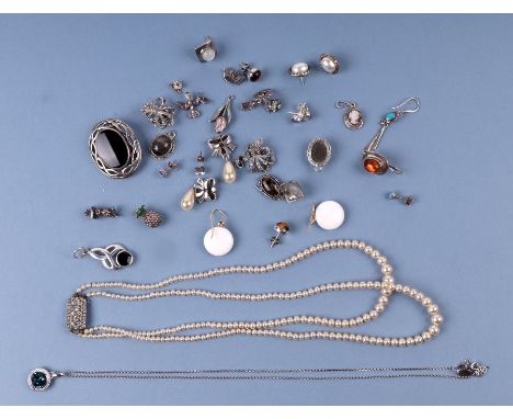 A silver and agate brooch; together with a pair of pearl earrings; a graduated cultured pearl necklace; and other silver jewe