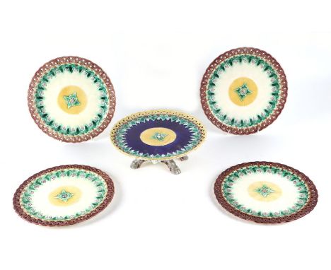 A Wedgwood majolica part dessert set comprising comport and eleven plates, the plates 23cms diameter (12).Condition ReportThe