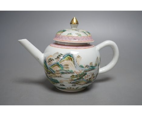 A Chinese famille rose teapot, 13cm