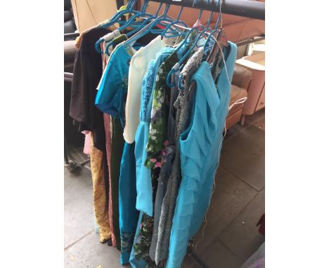 15 LADIES LONG VINTAGE DRESSES