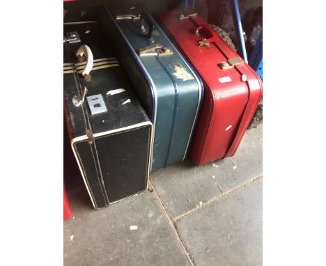 3 VINTAGE CASES