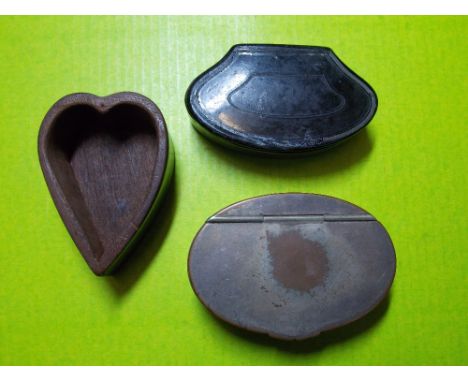 EPNS ON COPPER OVAL SNUFF BOX AND A PAPIER MACHE BOX 