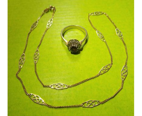 9CT AMETHYST CLUSTER DRESS RING - SIZE M - 5.3G APPROX. AND A 9CT GOLD CHAIN 