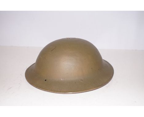 WWII British 'Brodie' helmet desert campaign artillery with original cainstrap (refurbished liner)