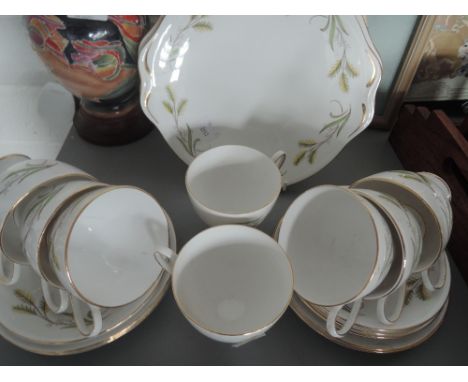 A Royal Standard  Symphony part tea service, 20 pieces
