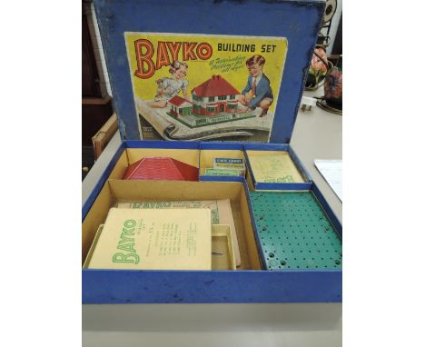 A vintage Bayko Buildings set in original box with instructions