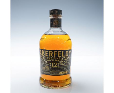 This offering features a bottle of Aberfeldy 12-Year-Old Highland Single Malt Scotch Whisky, presented in a limited edition g