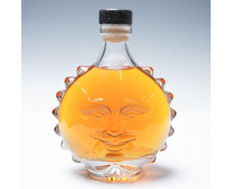 A premium offering from Casa San Matias, this Rey Sol Extra Anejo Tequila is aged for six years in French oak barrels, develo
