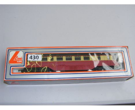 A boxed Lima BR OO Gauge Western Region Railcar Cream & Maroon R/N W22 Ref 205133