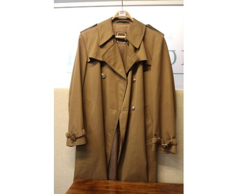 Christian Dior Monsieur Brown Trench Coat Mac retailed by Stoffels Small to medium size 