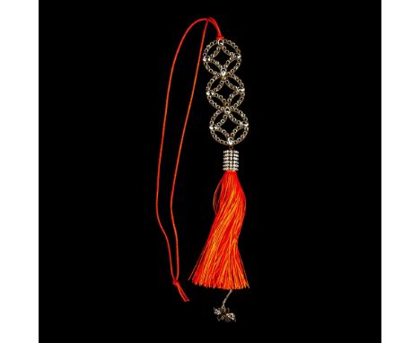 This attractive ornament represents ancient Chinese coins, believed to bring wealth. It is crafted using Crystal Pixel techno