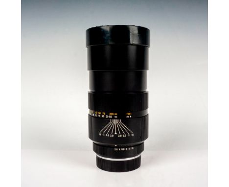 Beautiful Leica Emerit-R lens 180mm f/2/8- f/22 with extendable lens hood, and front and rear lens caps. Leitz Wetzlar, made 