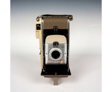 An early Polaroid Model 80A, with working shutter and mechanical functions, includes 2 print coaters. This item has its origi