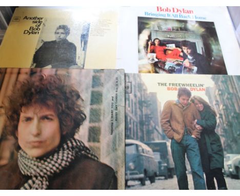 FOLK/FOLK ROCK - Nice collection of around 50 x LPs with collectible albums. Artists/titles include Bob Dylan (x11) inc. Blon