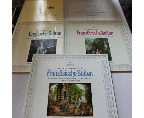 CLASSICAL - ARCHIV PRODUCTION - Lovely selection of 49 x LPs from the Deutsche Grammophon subsidiary, with many early release