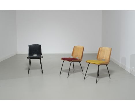 Tre sedie mod. Lucania. Metallo smaltato, multistrato curvato, tessuto imbottito, produzione Arflex 1954 ca.cm 74x44x45Buone 