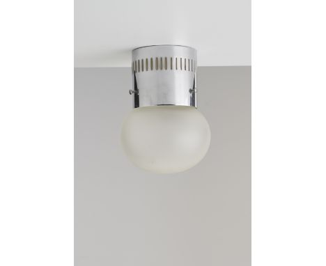 Lampada a plafone mod. 2415. Ottone cromato, vetro satinato. Produzione Fontana Arte anni '60.cm 25x18Buone condizioni genera