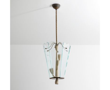 Lampada a sospensione. Ottone, cristallo molato, metallo smaltato. Italia anni '50.cm 90x30Buone condizioni generali, trascur