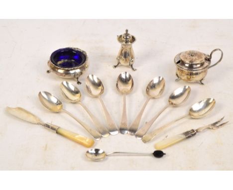 A set of seven Edward VII hallmarked silver Old English pattern teaspoons, engraved RJM to the finials, John Round and Son Lt