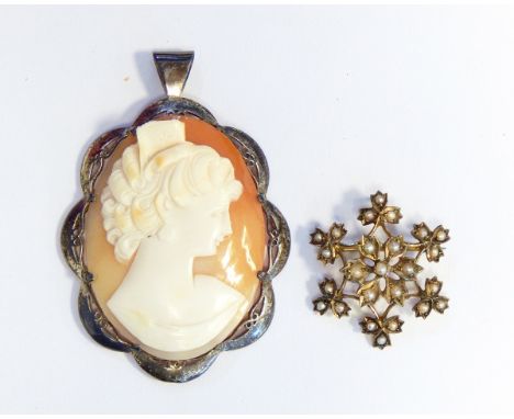 9ct gold and seedpearl brooch, flowerhead pattern and a silver carved shell cameo pendant, female allegorical portrait