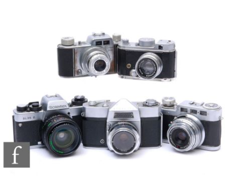 A collection of 35mm cameras to include a Rolleiflex SL35E, a&nbsp;Apparate &amp; Kamerabau&nbsp;AkArette camera, Mamiya Korv
