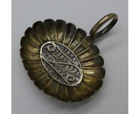 A Georgian filigree caddy spoon, a/f