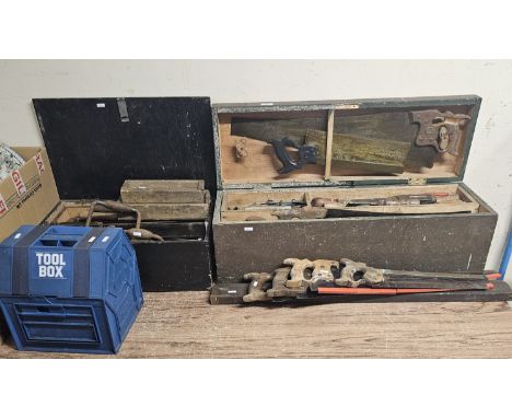 LARGE QUANTITY OF VARIOUS WOODWORK TOOLS, SAWS, PLANES, ETC     