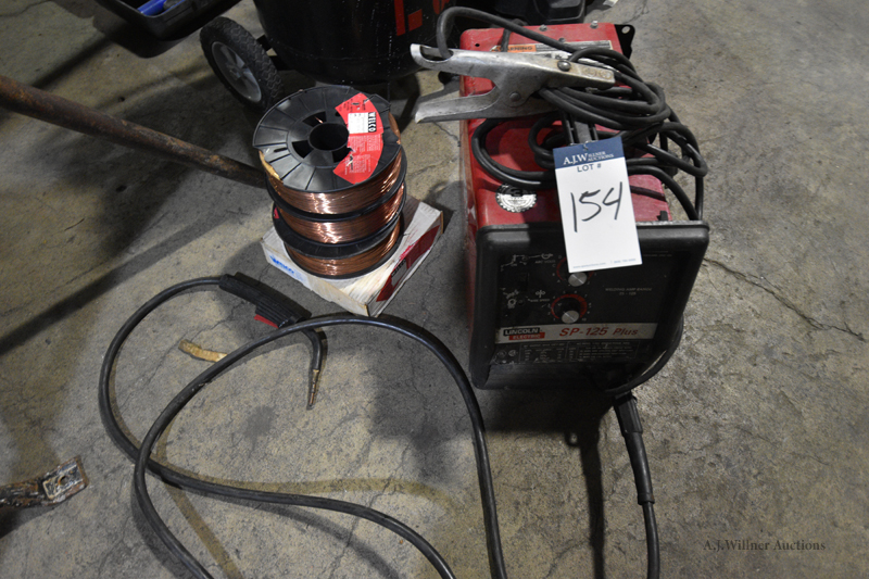 Lincoln Electric SP125 Plus Arc Welder w/Welco Matic Welding Wire