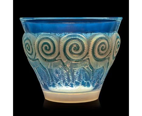  RENÉ LALIQUE (1860-1945) RENNES VASE, NO. 10-875 designed 1933opalescent, and blue stainedstencilled R. LALIQUE FRANCE 12.7c