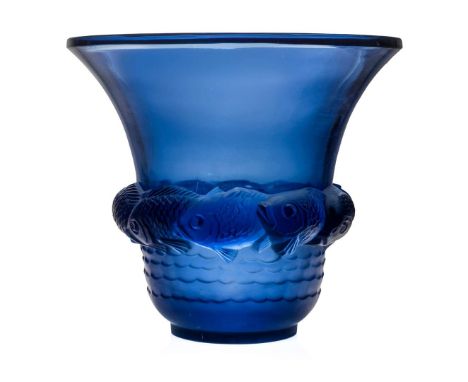  RENÉ LALIQUE (1860-1945) PIRIAC VASE, NO. 1043 designed 1930cobalt blue&nbsp;wheel-engraved R. LALIQUE FRANCE&nbsp; 18cm (7 
