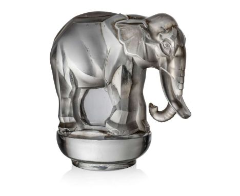  RENÉ LALIQUE (1860-1945) TOBY PAPERWEIGHT, NO. 1192 designed 1931clear, frosted, and slightly stainedstencilled R. LALIQUE F