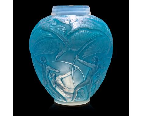  RENÉ LALIQUE (1860-1945) ARCHERS VASE, NO. 893 designed 1921cased opalescent, and blue stainedengraved R. Lalique France No.