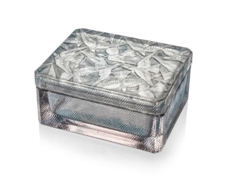  RENÉ LALIQUE (1860-1945) HIRONDELLES BOX, NO. 53 designed 1923clear, frosted and blue stainedengraved R. Lalique France No. 