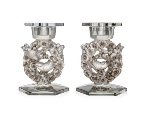  RENÉ LALIQUE (1860-1945) MÉSANGES CANDLESTICKS, NO. 2126 designed 1943clear, frosted and grey stained, with sconcesstencille