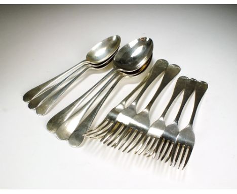 A collection of Old English pattern silver flatware, Francis Howard Ltd, London 1939, comprising; five tablespoons, five dess